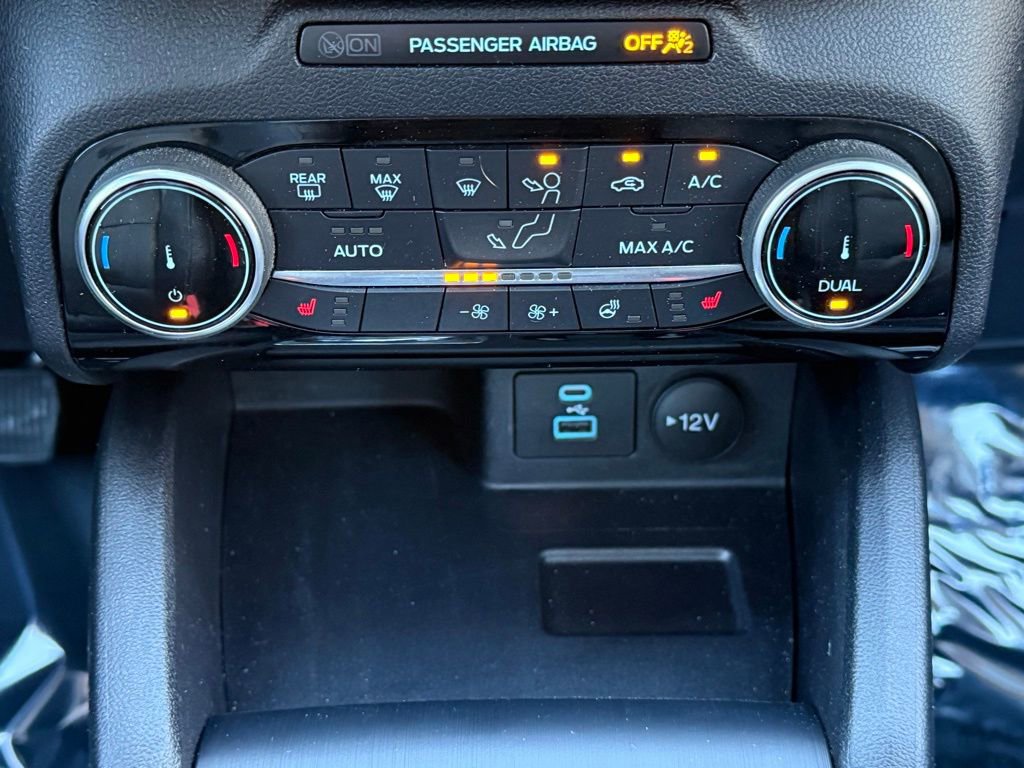 Certified 2022 Ford Escape SEL image 16