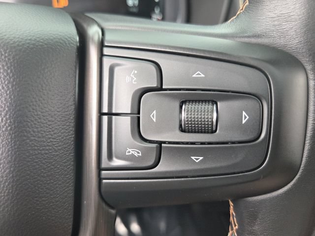 Used 2022 GMC Yukon XL AT4 w/ Technology Package AWD/4WD image 30