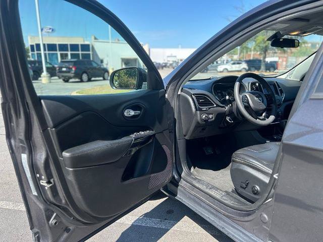 Used 2020 Jeep Cherokee Latitude Plus FWD image 10