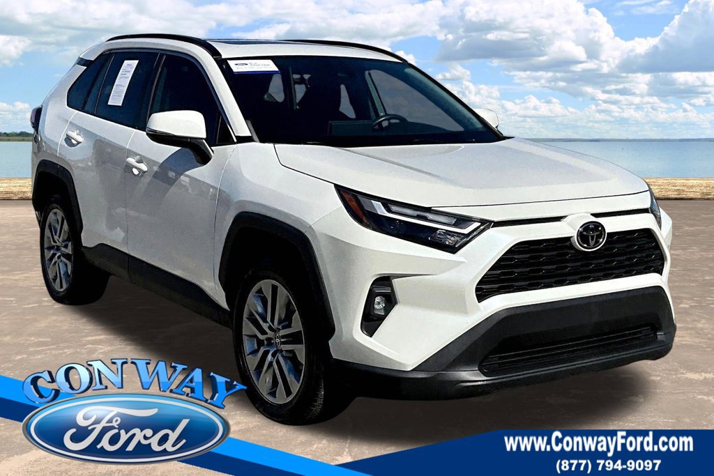 Used 2022 Toyota RAV4 XLE Premium FWD image 1