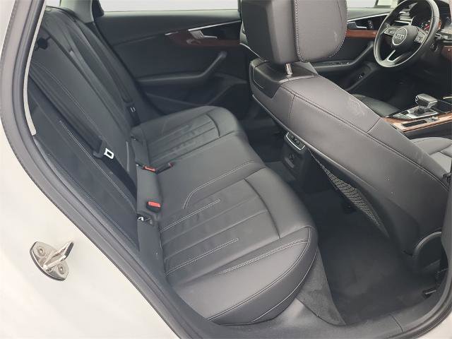 Used 2022 Audi A4 2.0T Premium image 8