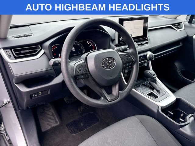 Used 2025 Toyota RAV4 XLE image 13