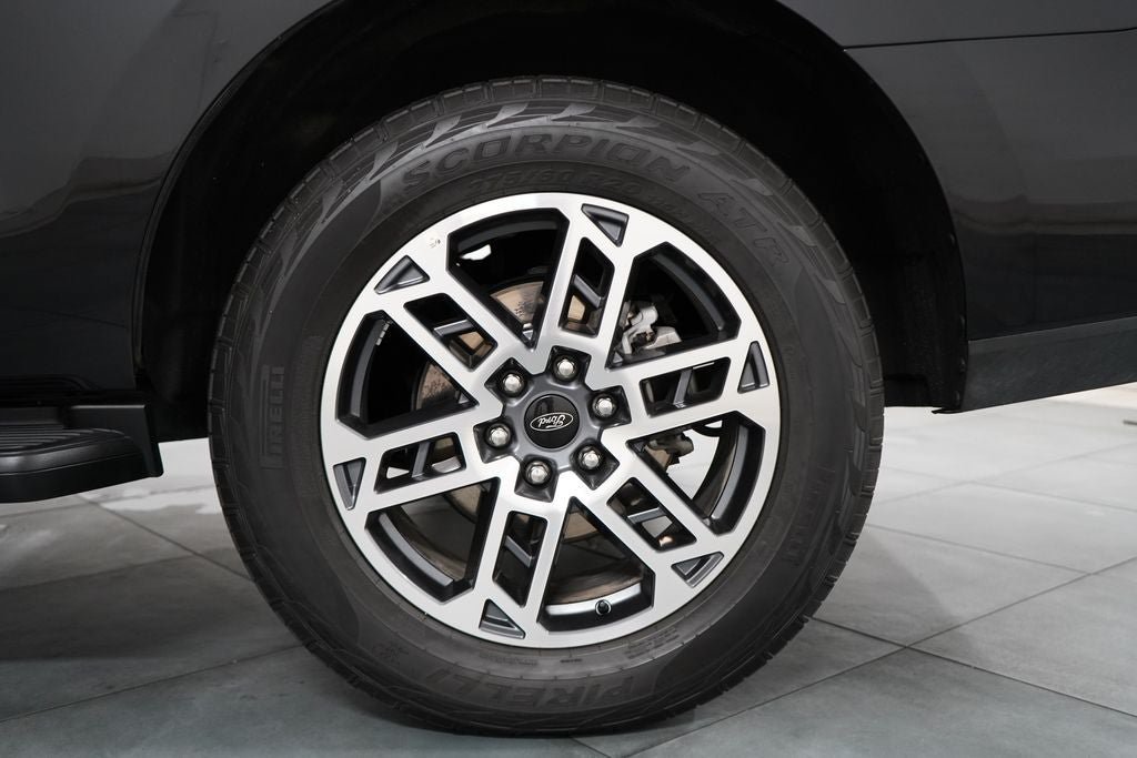 Certified 2025 Ford Expedition Active AWD/4WD image 37