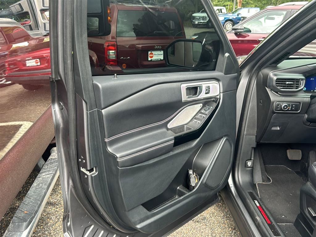 Certified 2024 Ford Explorer ST w/ Equipment Group 401A AWD/4WD image 4