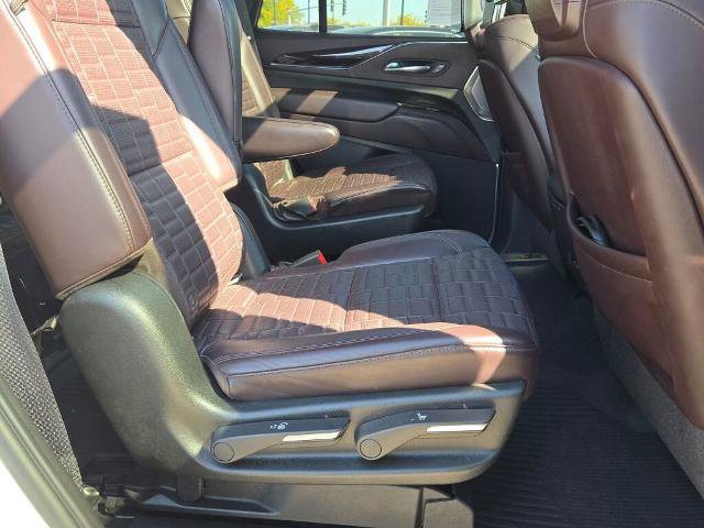 Used 2021 Cadillac Escalade Sport Platinum w/ LPO, ONYX Package image 12