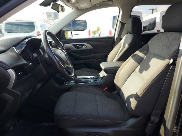 Used 2020 Chevrolet Traverse LT image 14