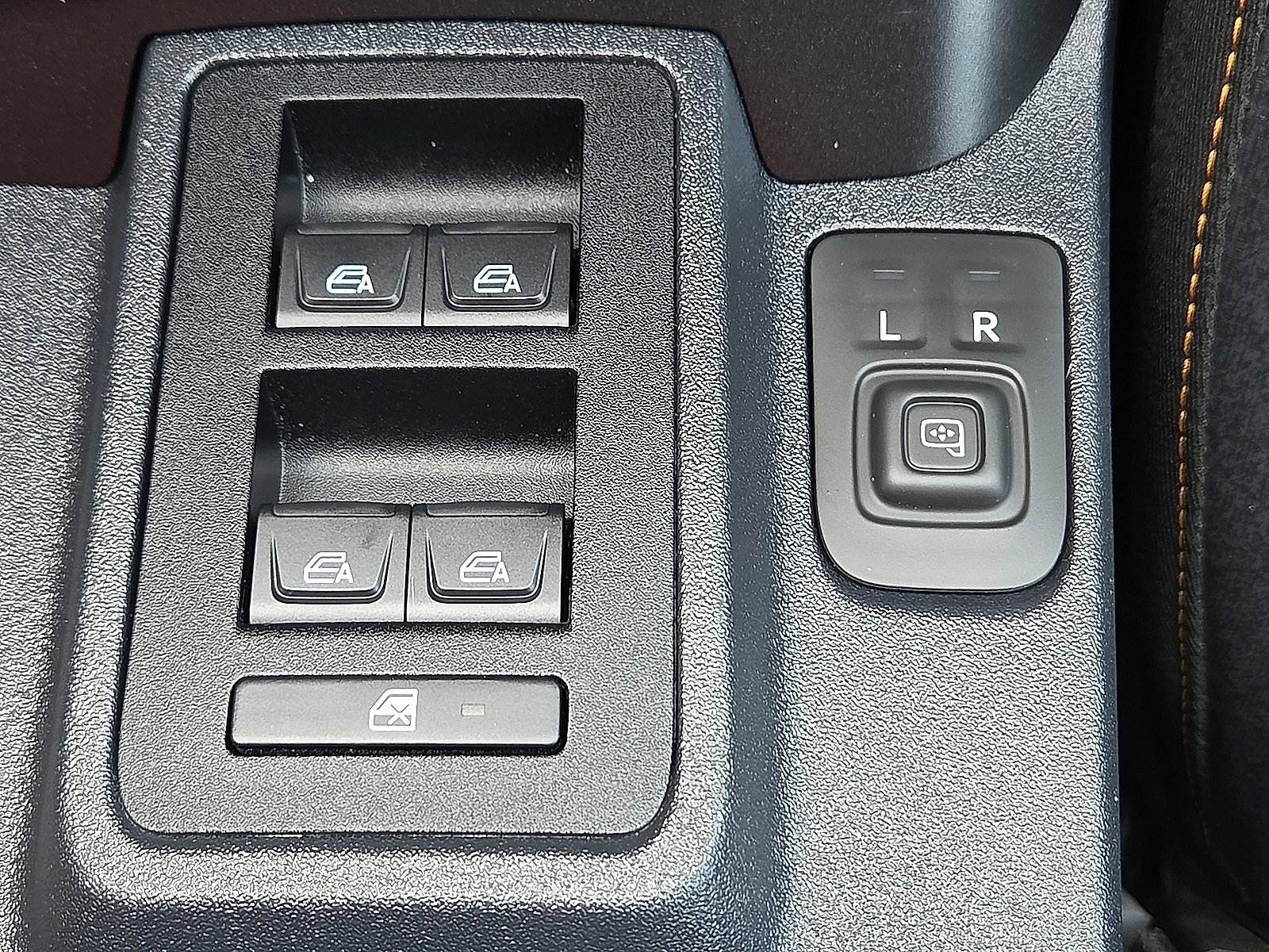 Certified 2023 Ford Bronco Badlands w/ Sasquatch Package image 19