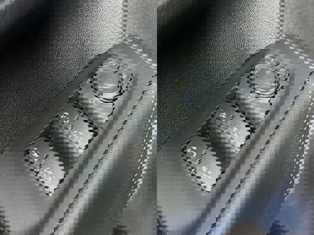 Used 2022 Chevrolet Silverado 1500 Custom Trail Boss image 28