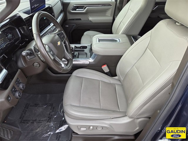 Used 2022 Chevrolet Silverado 1500 LTZ w/ LTZ Premium Package image 11