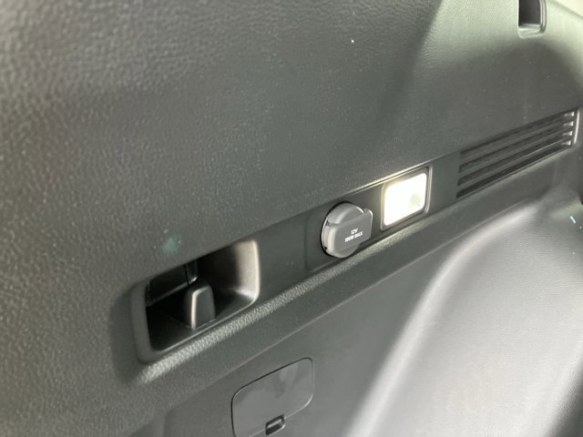 Used 2025 Honda CR-V EX-L image 31