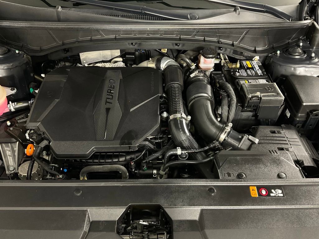 Used 2022 Hyundai Santa Cruz Limited image 9