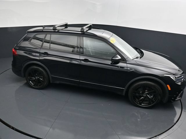 Used 2023 Volkswagen Tiguan SE R-Line FWD image 29