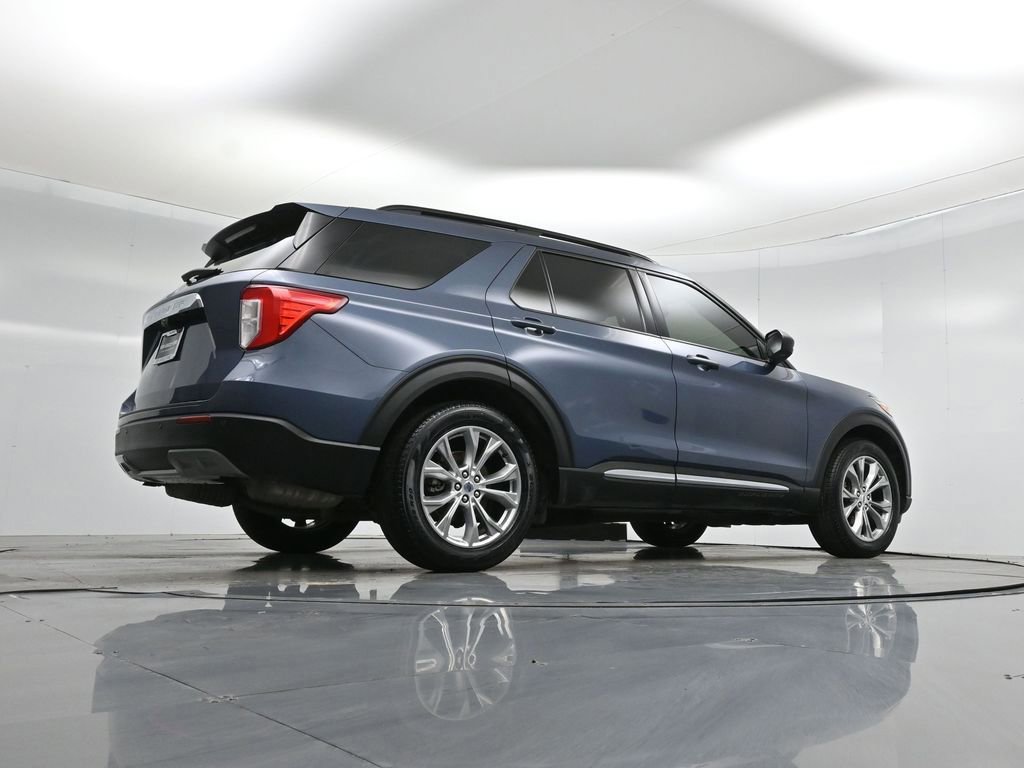 Certified 2021 Ford Explorer XLT w/ Equipment Group 202A image 15