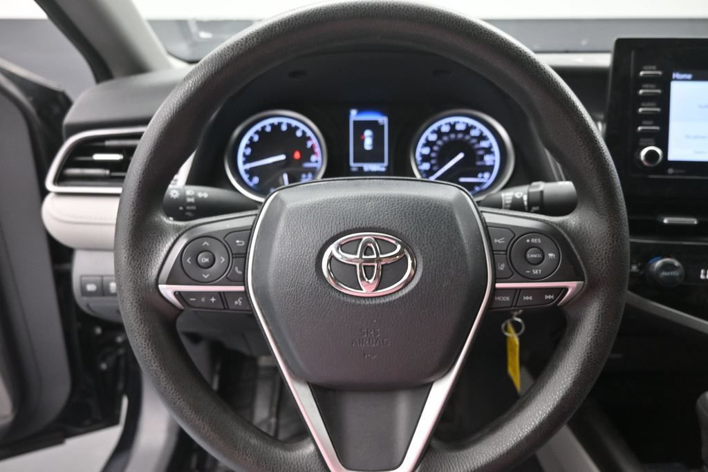 Used 2023 Toyota Camry LE FWD image 6