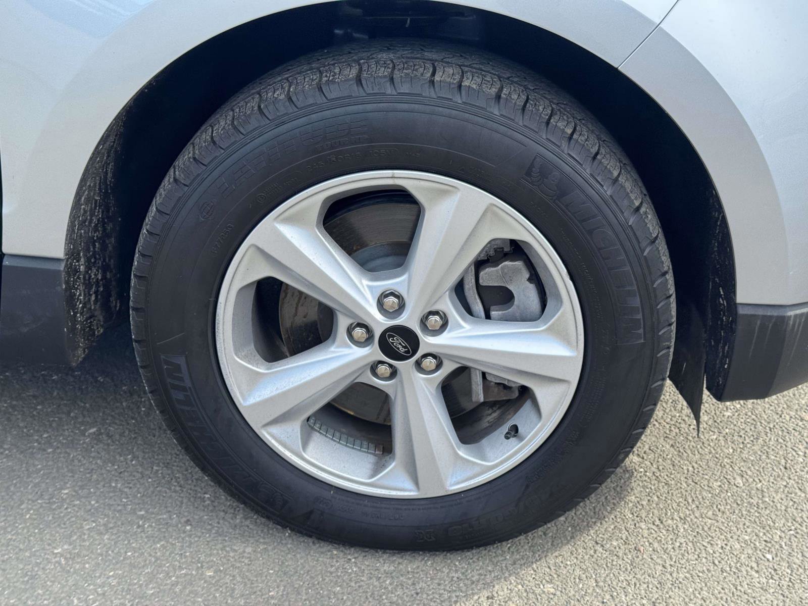 Certified 2024 Ford Edge SE image 8