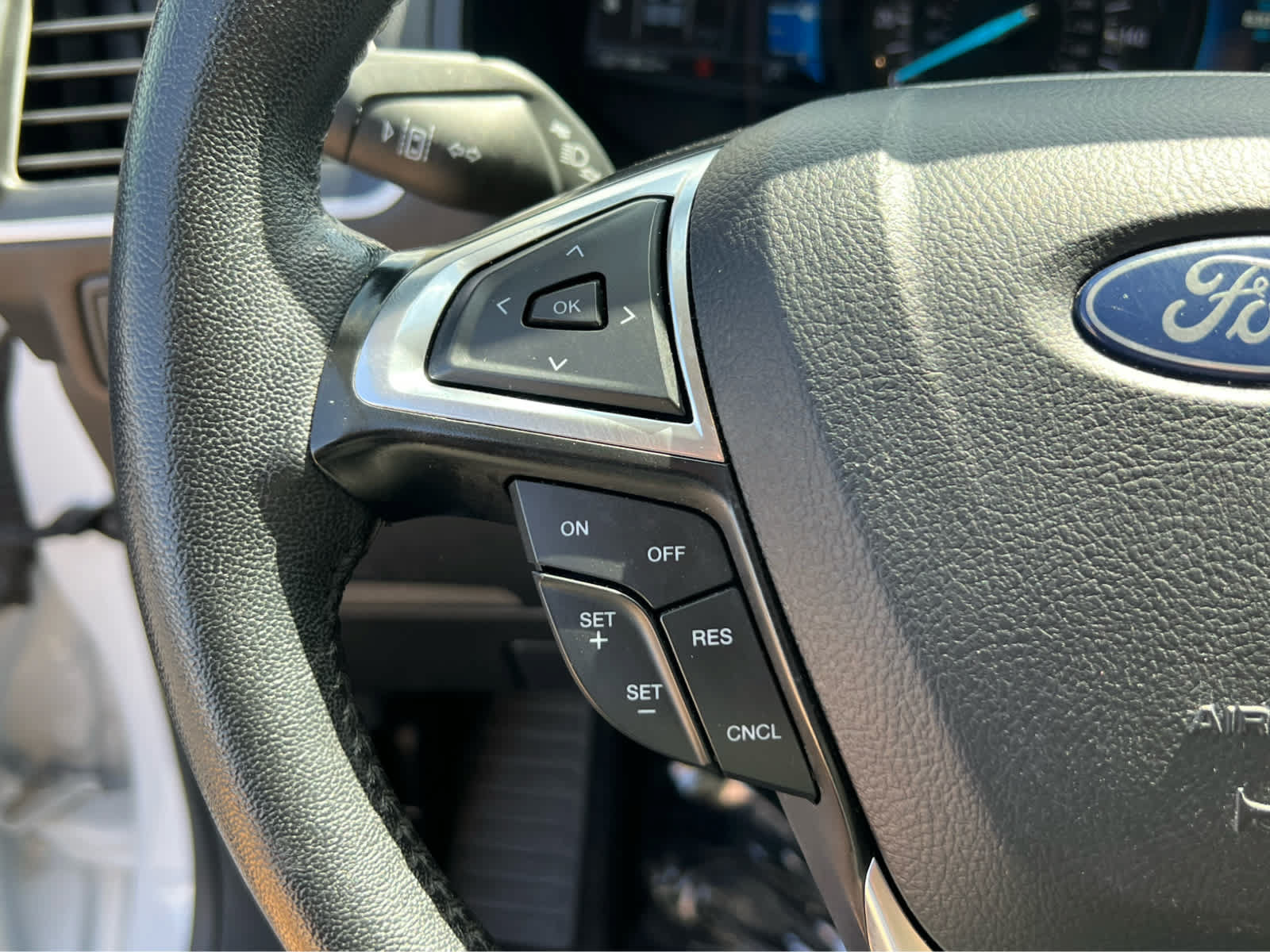 Certified 2024 Ford Edge SEL AWD/4WD image 32