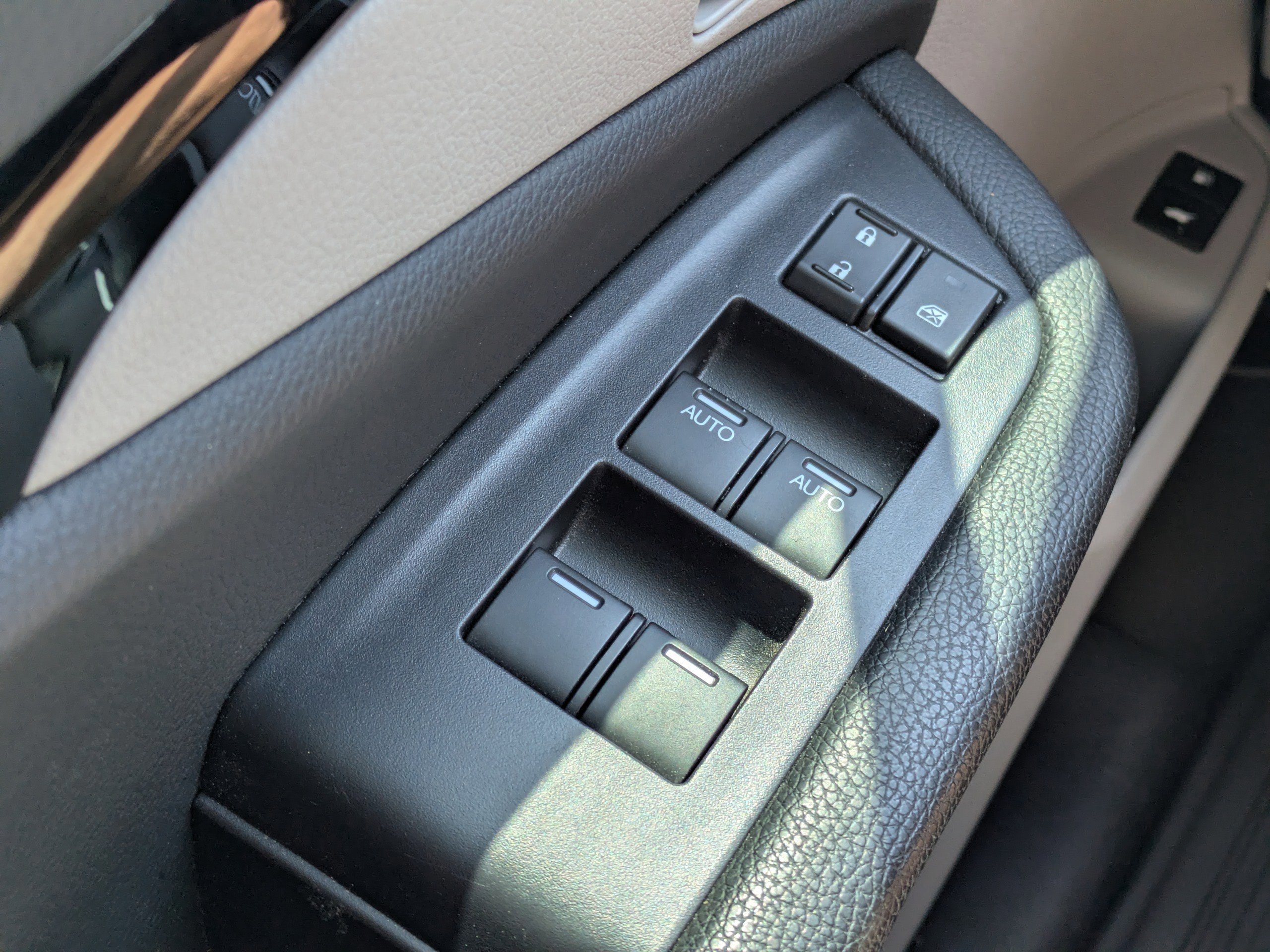 Used 2020 Honda Pilot Touring image 28