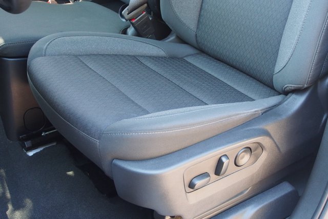 Used 2023 Chevrolet Silverado 1500 LT AWD/4WD image 17