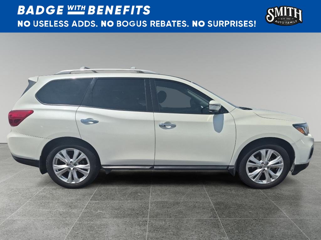 Used 2018 Nissan Pathfinder SL w/ SL Premium Package FWD image 3