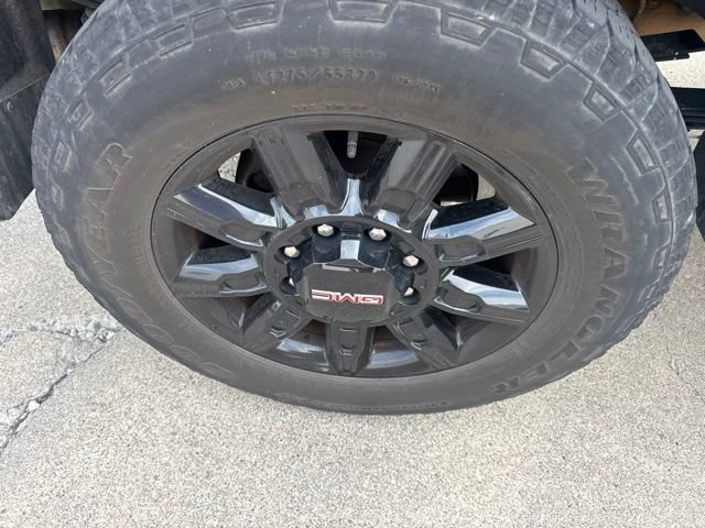 Used 2024 GMC Sierra 2500 AT4 w/ AT4 Premium Plus Package AWD/4WD image 19