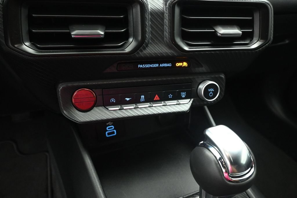Certified 2025 Ford Mustang Coupe RWD image 18