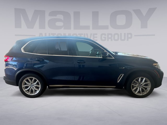 Used 2022 BMW X5 xDrive45e w/ Luxury Seating Package AWD/4WD image 6