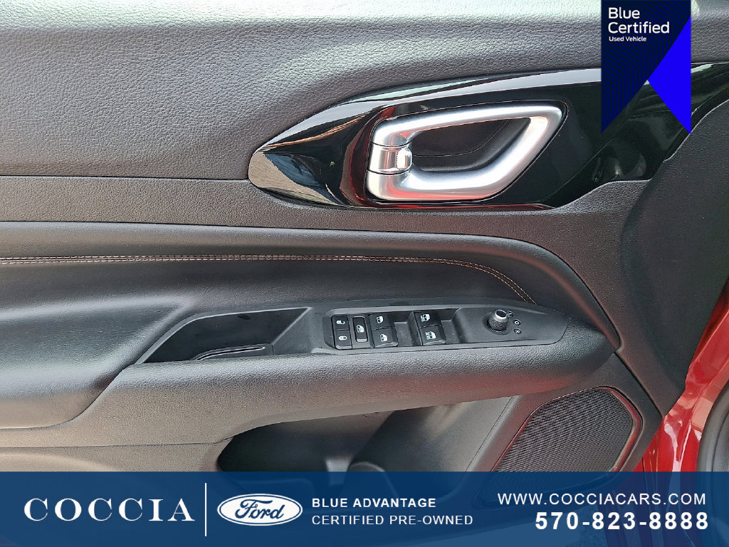 Used 2023 Jeep Compass Limited AWD/4WD image 13
