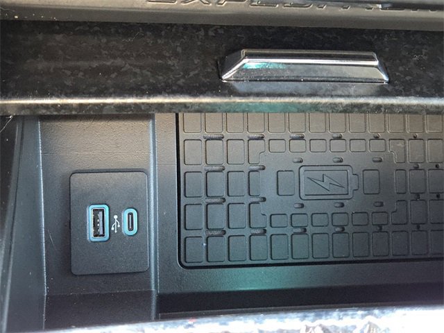 Certified 2022 Ford Expedition Limited image 18