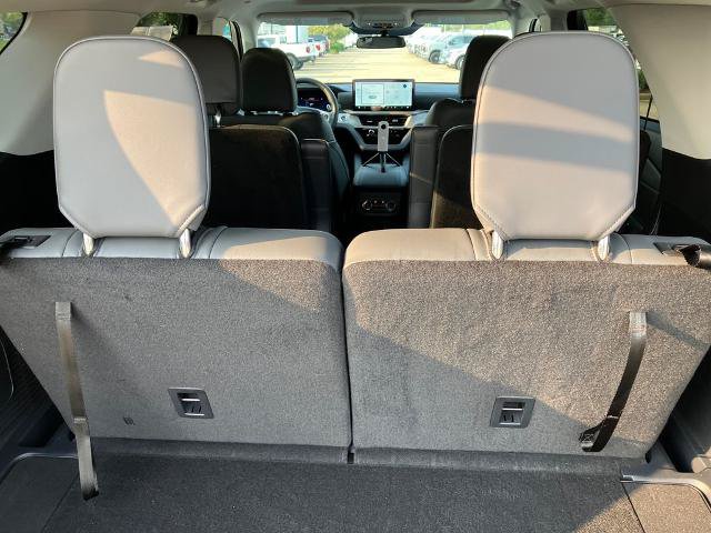 Certified 2025 Ford Explorer Active w/ Active Comfort Package AWD/4WD image 15