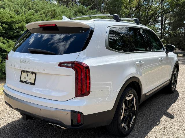 Used 2024 Kia Telluride S FWD image 5