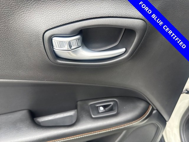 Used 2019 Jeep Compass Latitude w/ Cold Weather Group image 18