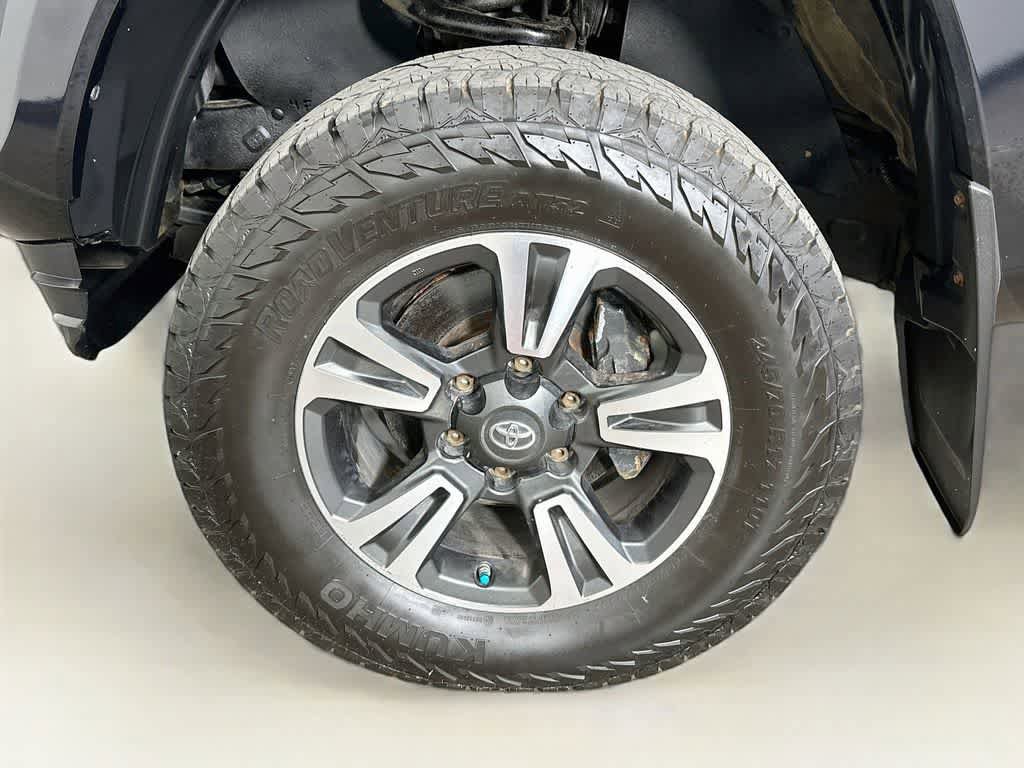 Used 2019 Toyota Tacoma 4x4 Double Cab image 8