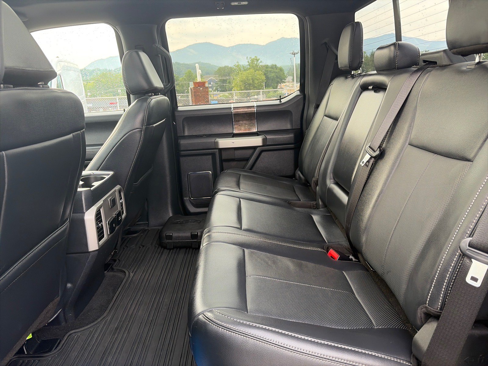 Certified 2022 Ford F350 Lariat w/ Lariat Ultimate Package AWD/4WD image 19