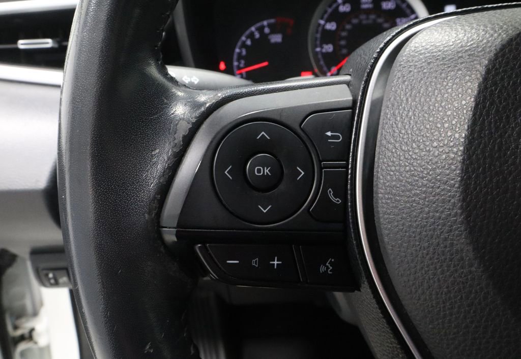 Used 2020 Toyota Corolla SE FWD image 26