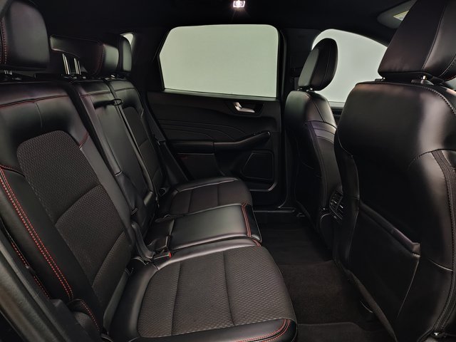 Certified 2025 Ford Escape ST-Line AWD/4WD image 29