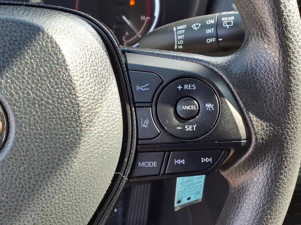 Used 2023 Toyota RAV4 LE AWD/4WD image 24