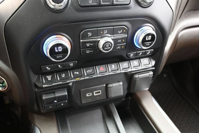 Used 2022 GMC Sierra 2500 Denali w/ Denali Ultimate Package AWD/4WD image 27