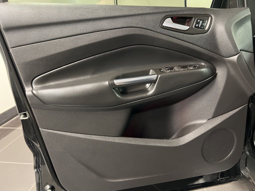 Certified 2017 Ford Escape Titanium image 27