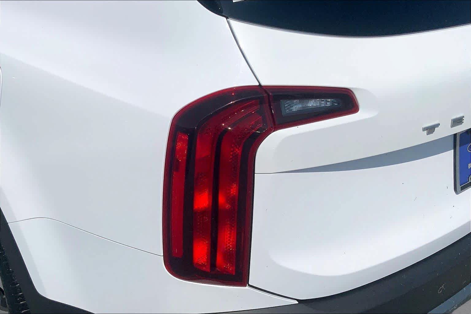 Used 2022 Kia Telluride S FWD image 28