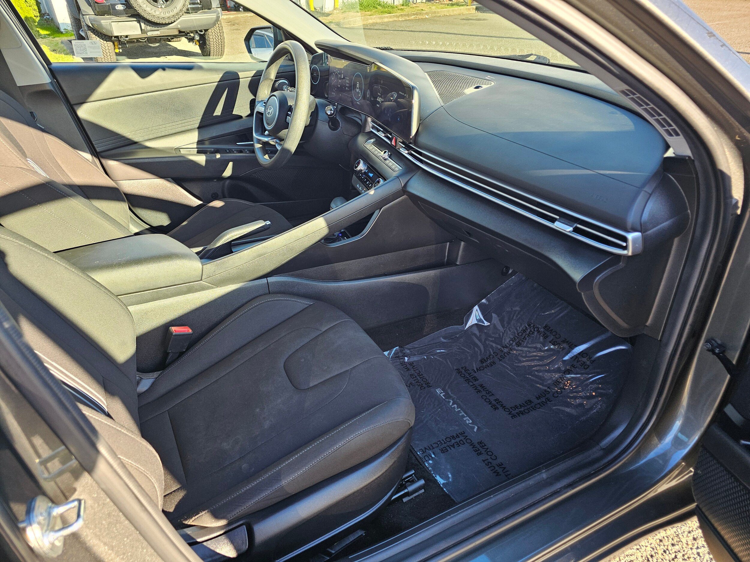 Used 2024 Hyundai Elantra SEL FWD image 12