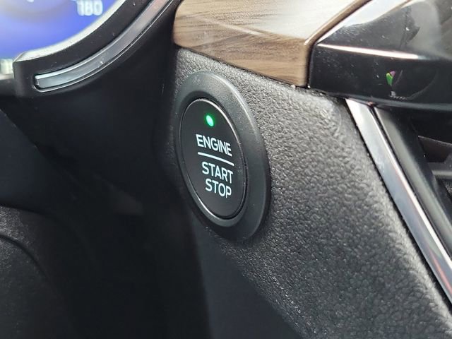 Certified 2020 Ford Escape Titanium FWD image 22