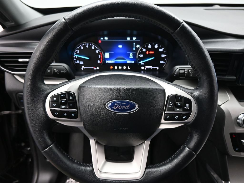 Certified 2023 Ford Explorer XLT w/ Equipment Group 202A image 12