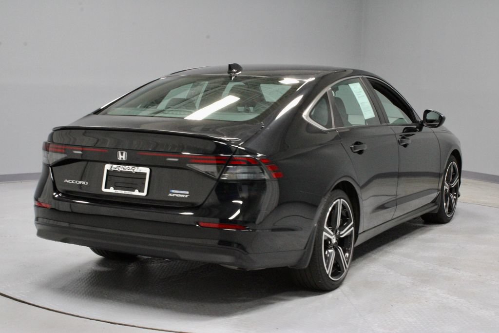 Used 2023 Honda Accord Sport image 10