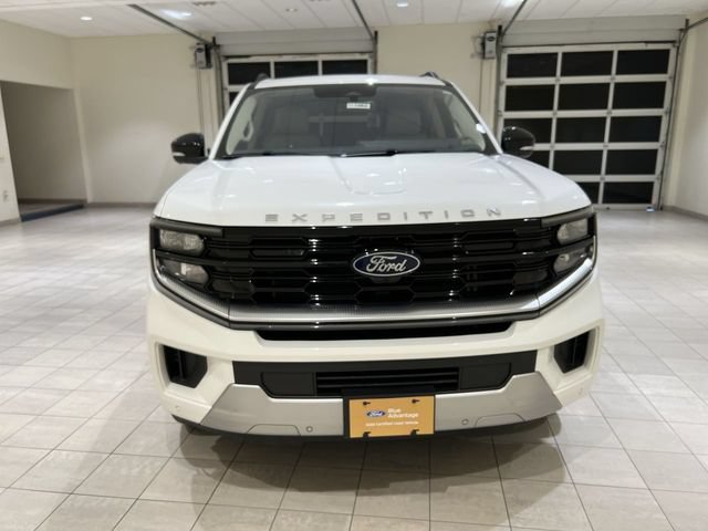 Certified 2025 Ford Expedition Max Platinum w/ Driver's Package AWD/4WD image 8
