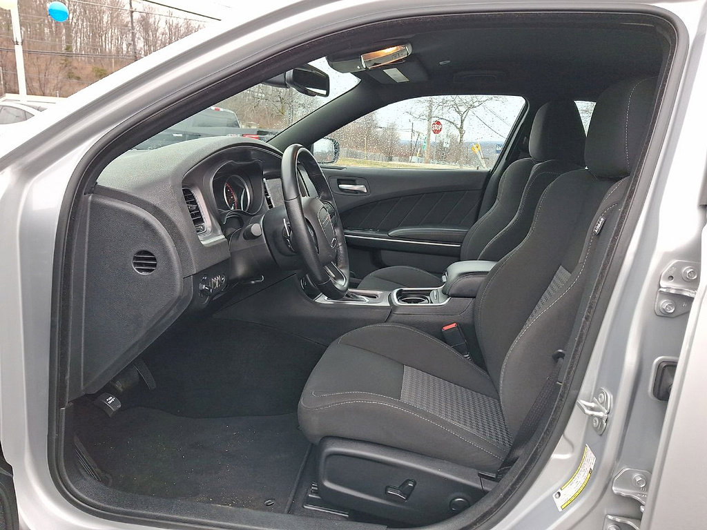 Used 2022 Dodge Charger GT image 11