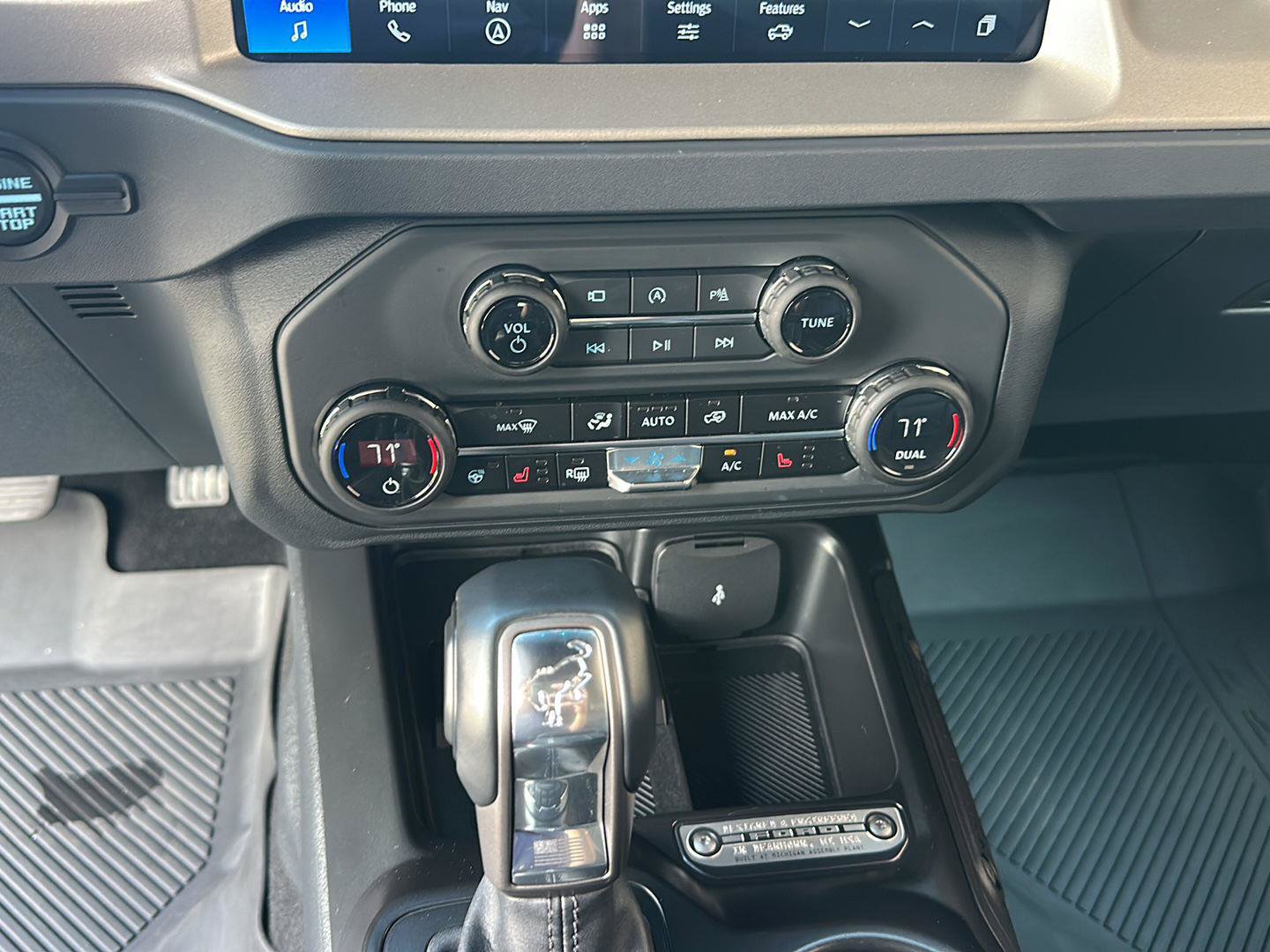 Certified 2025 Ford Bronco Outer Banks AWD/4WD image 17
