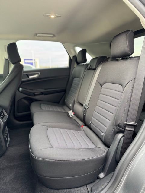 Certified 2024 Ford Edge SE w/ Black Appearance Package image 21