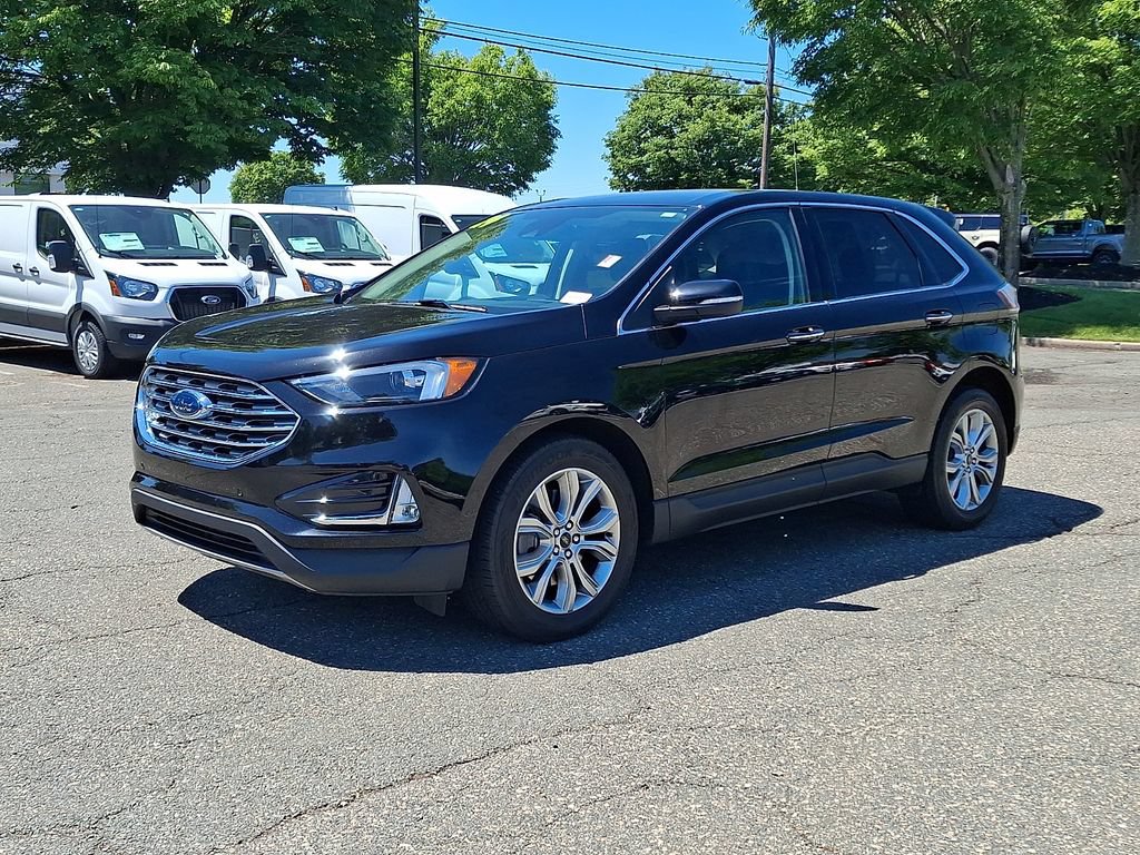 Certified 2024 Ford Edge Titanium AWD/4WD image 6