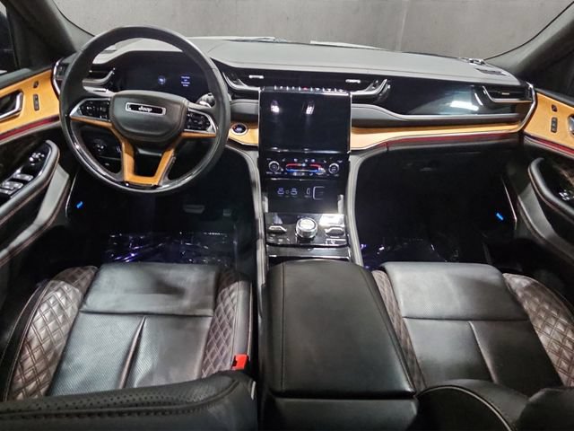 Used 2024 Jeep Grand Cherokee L Summit AWD/4WD image 2