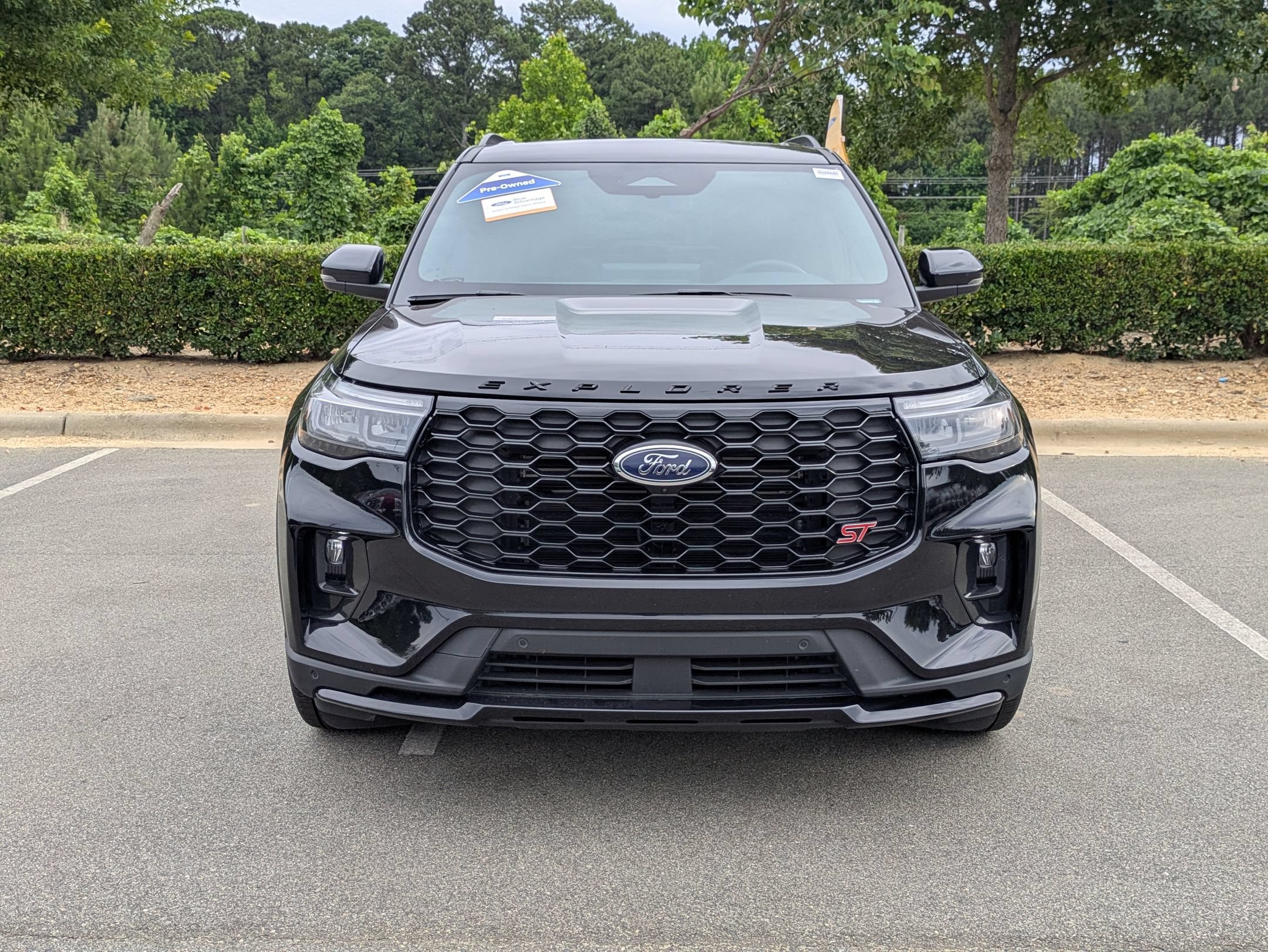 Certified 2025 Ford Explorer ST w/ Sun And Sound Package AWD/4WD image 9